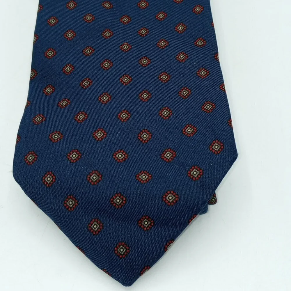 Hubert W White Tie 58.5